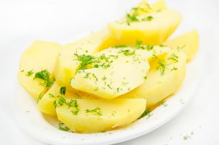 მოხარშული კარტოფილი