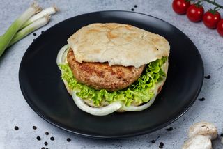 Punjena pljeskavica 200g