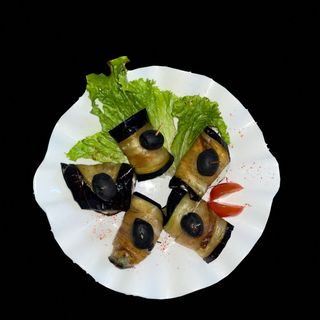 Рулетики из баклажан 8 шт 