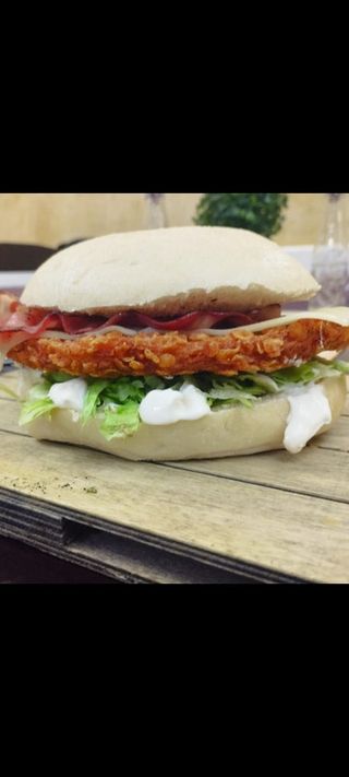 Bocadillo Ponty De Pollo