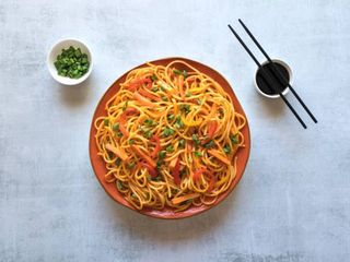 HAKKA NOODLES