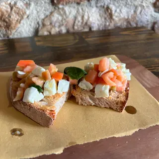Pomodoro e mozzarella di bufala