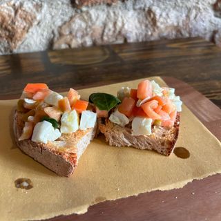 Pomodoro e mozzarella di bufala