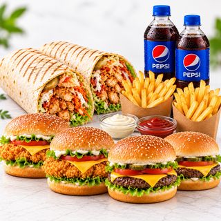 2 Kebaburi + 2 cartofi + 2 sos + 2 Crispy Burgers + 2 Cheeseburger