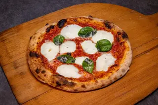 Margherita Napolitana pizza 27cm