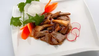 Manzo Bambù e Funghi