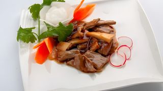 Manzo Bambù e Funghi