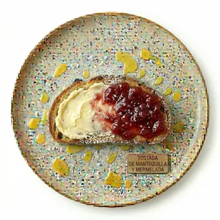 Tostada De Mantequilla Y Mermelada