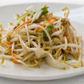 Brotes De Soja Salteadas