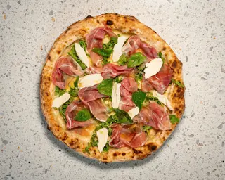Crudo squacquerone e rucola