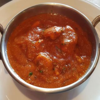 Rogan Josh De Pollo