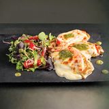 Пиле Капрезе (400г)