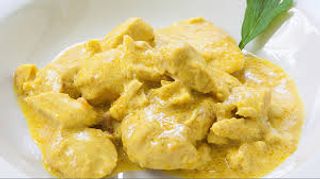 Pollo al curry con panino