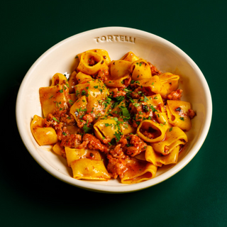 Paccheri con Salsiccia e Tartufo