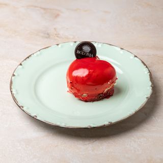 Jagoda pistachio kolač