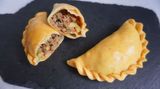 Empanada Argentina de pata y mojo rojo casera (1 ud.)