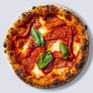 Pizza Piccante com Pimento Assado