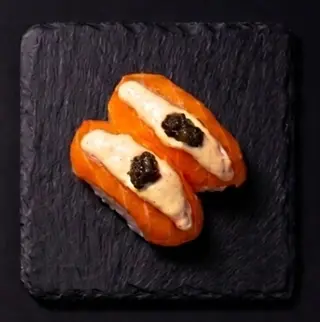 Nigiri Saumon truffe