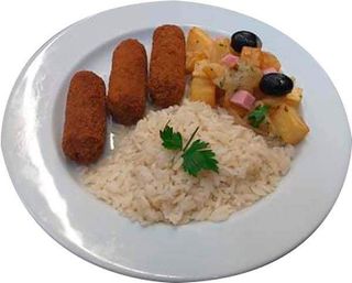 3 Croquetes de Carne + Acompanhamento