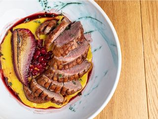 Качина грудка з кремом з кукурудзи та грушею су-від (420г)