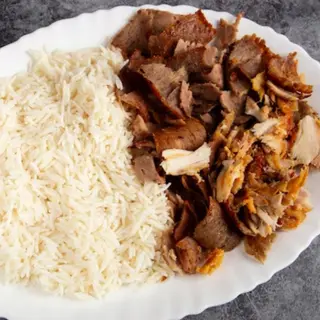 Plato Combinado Con Arroz+bebida 