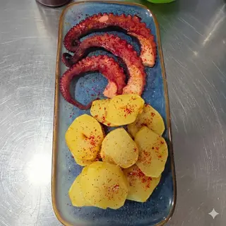 Pulpo A La Brasa
