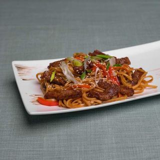 Удон с говядиной