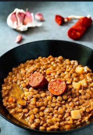 Lentejas guisadas a la manera tradicional
