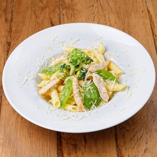 Green pasta