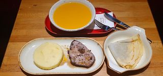 Lunch box ceafa la cuptor cu piure+ supa/ ciorba + desert