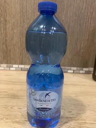Acqua frizzante