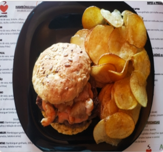 Hambúrguer Tropical