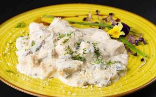 Piept de pui cu sos de ciuperci 