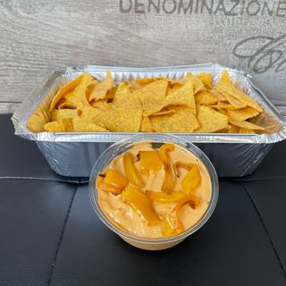 "RomaNacchos" con salsa Peperoni della Nonna