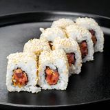 როლი ცხარე თინუსით