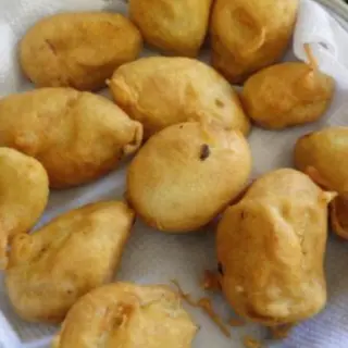 Ananás Façi