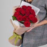 Buchet din 15 trandafiri roșii olandezi