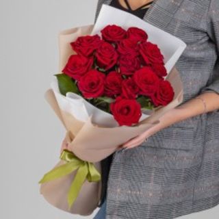 Buchet din 15 trandafiri roșii olandezi