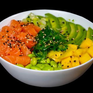 Salmón Poke