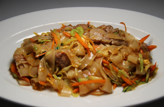 34 Spaghetti thai con manzo