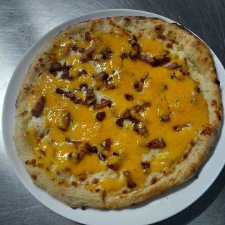 Pizza carbonara 