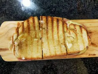 Tosta Mista em Pão Alentejano