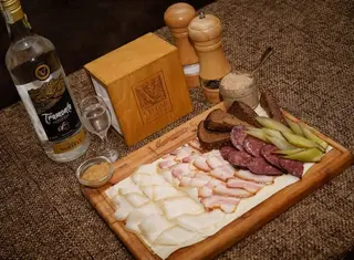 Gustarica de carne la bere