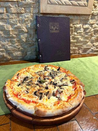 Pizza Funghi