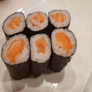 Hosomaki con salmón (8 pzs.)