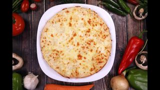 Чесново хлебче със сирене и кашкавал (300г)