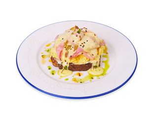 Тост з шинкою під соусом голандез (270g)