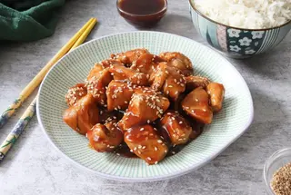 Pollo con teriyaki