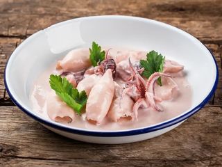 Кальмар бебі у вершковому соусі (200g)
