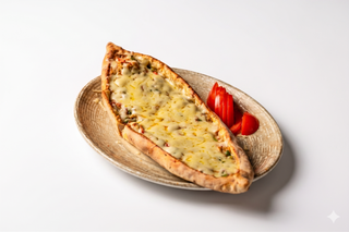 PIDE CU pui cascaval